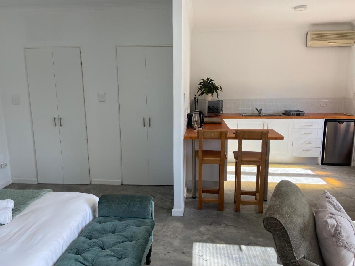 Апартаменты 4 On Belmont Avenue Сомерсет-Уэст Экстерьер фото